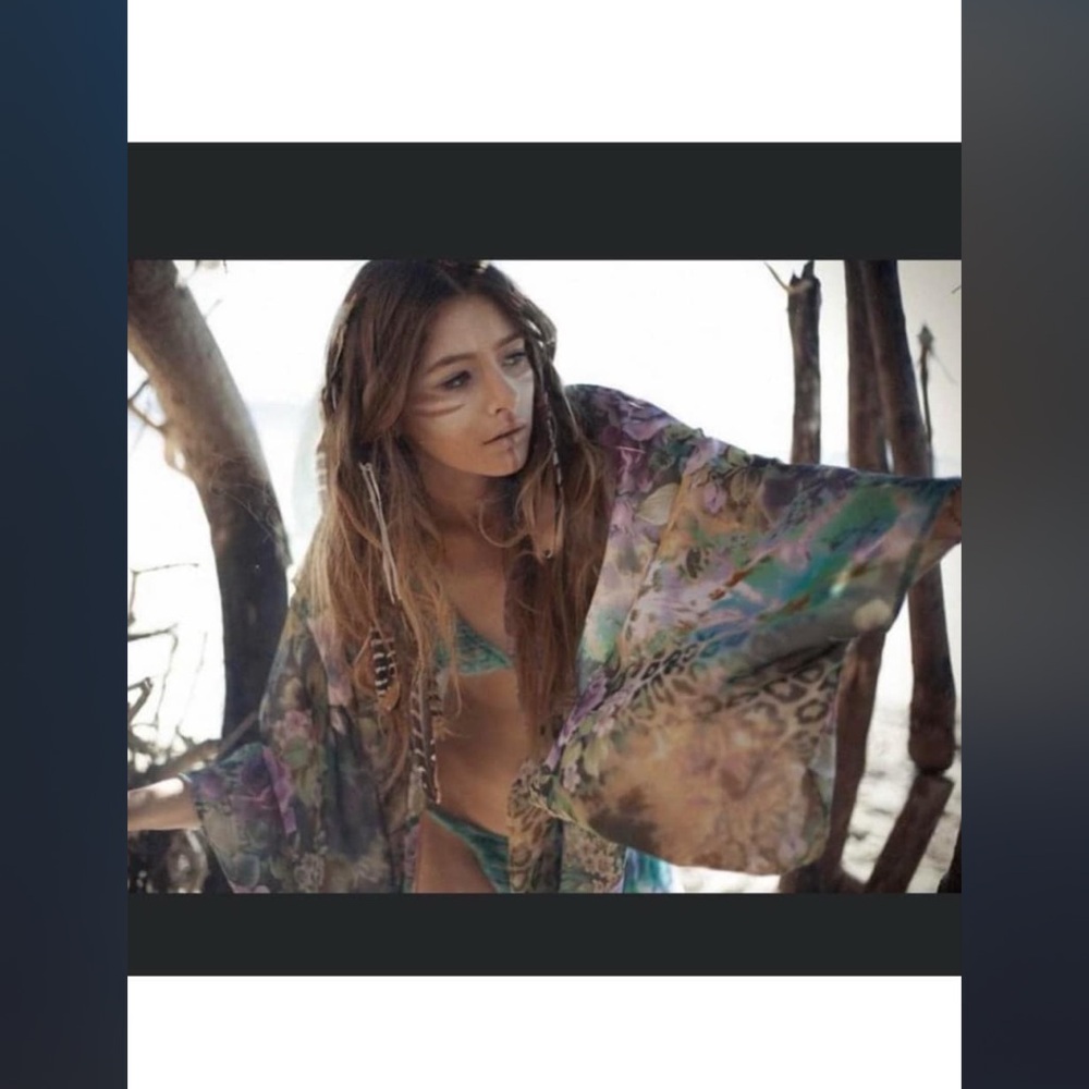 🦄🦄FOUND.🦄🦄ISO Spell Floral Tribe Kimono WTB or trade for this piece.